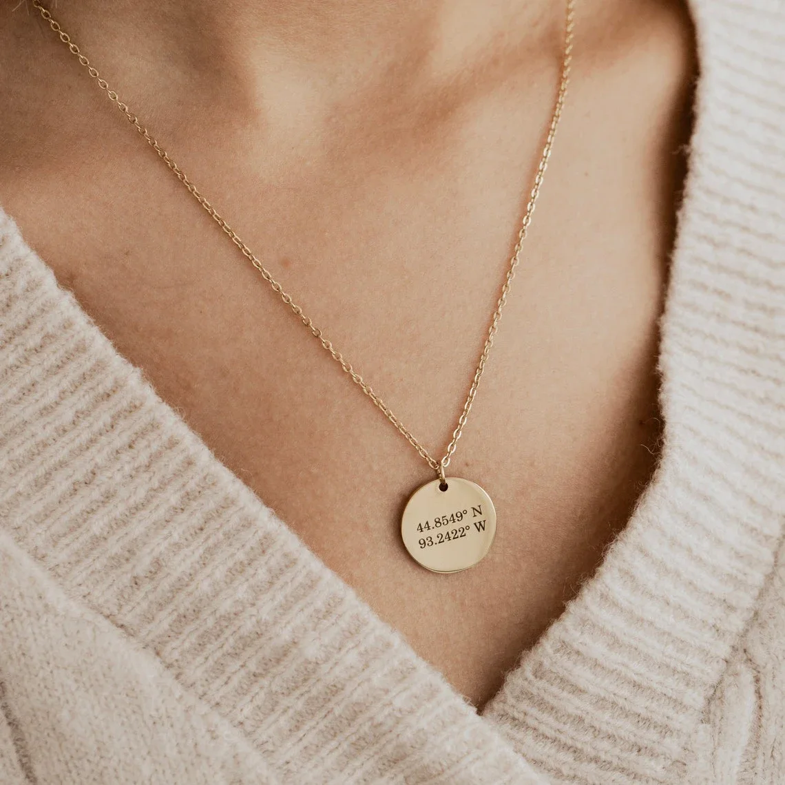 Custom Engraved Names Date Sta - Birth Flower Necklace recension och pris