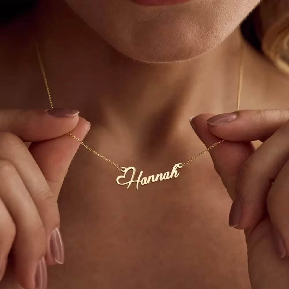 Custom Name Love Heart Necklac - Birth Flower Necklace recension och pris